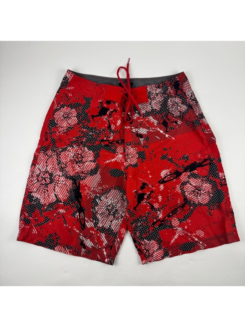 Y2K Oakley Board Shorts Men's Size 32  Floral Graphic Print Red Swimming Trunks